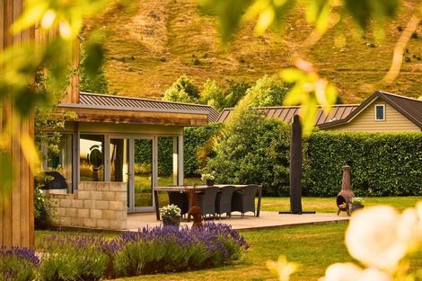 Photo of property in 10 Ellen Johnson Terrace, Lake Hayes, Queenstown, 9371