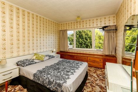 Photo of property in 17 Alberta Road, Glen Avon, New Plymouth, 4312