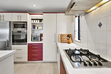 Photo of property in 12 Phoenicia Court, The Gardens, Auckland, 2105