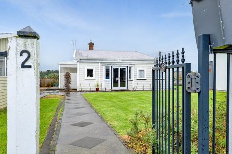 Photo of property in 2 Broadway, Waitara, 4320