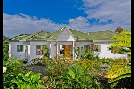 Photo of property in 123 Hobsonville Road, West Harbour, Auckland, 0618