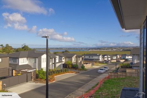 Photo of property in 23 Vazey Way, Hobsonville, Auckland, 0618