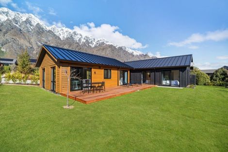 Photo of property in 12 Jacks Point Rise, Jacks Point, Queenstown, 9371