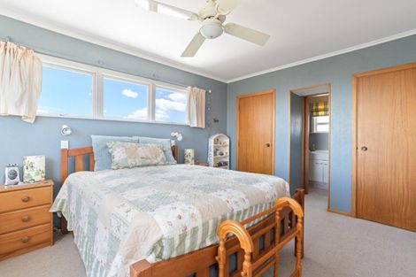 Photo of property in 527 Otumoetai Road, Matua, Tauranga, 3110
