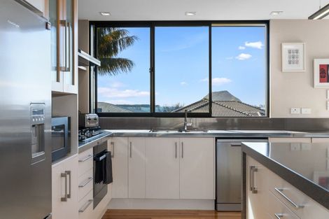 Photo of property in 3 Pine Avenue, Otumoetai, Tauranga, 3110