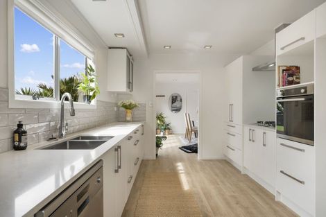 Photo of property in 3 Oraha Road, Huapai, Kumeu, 0810