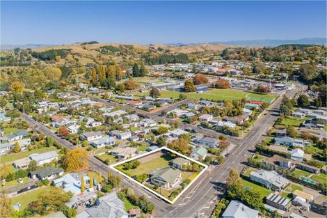 Photo of property in 29 Victoria Street, Waipawa, 4210