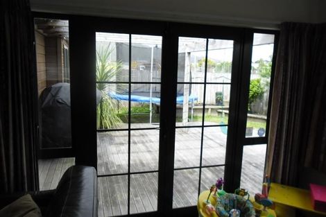 Photo of property in 87 Leighton Avenue, Waiwhetu, Lower Hutt, 5010