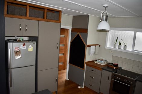 Photo of property in 54 Brougham Street, Westport, 7825