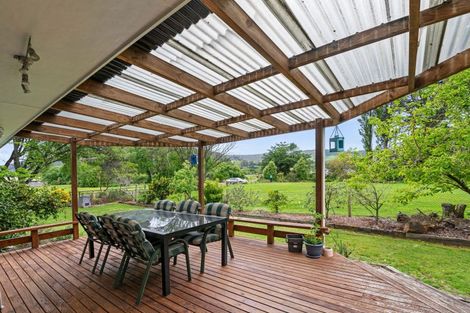 Photo of property in 83 Aquarius Drive, Kawaha Point, Rotorua, 3010