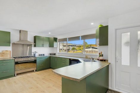 Photo of property in 65 Gillespies Road, Birchville, Upper Hutt, 5018