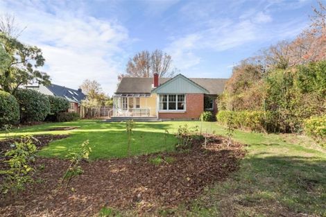Photo of property in 184a Fendalton Road, Fendalton, Christchurch, 8052