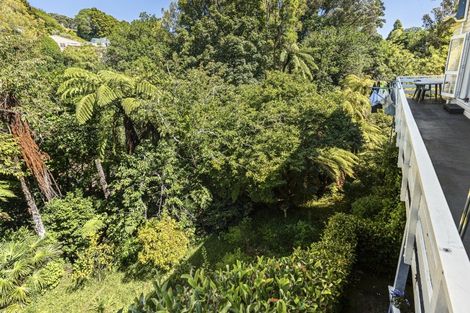 Photo of property in 28 Carrington Street, New Plymouth, 4310