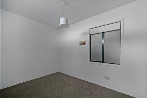 Photo of property in Endeavour Apartments, 18/125 Thorndon Quay, Pipitea, Wellington, 6011