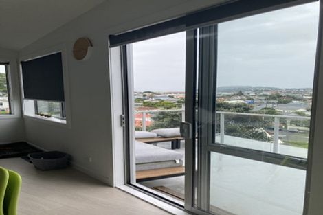 Photo of property in 216d Sutherland Road, Lyall Bay, Wellington, 6022