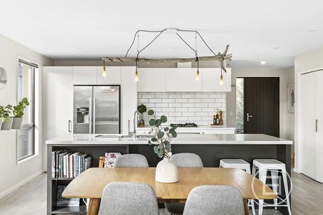 Photo of property in 16 Soudley Court, Jacks Point, Queenstown, 9371