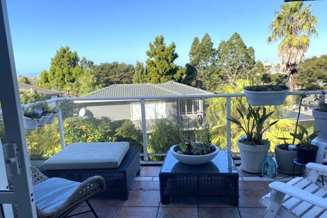 Photo of property in 39 Emlyn Place, Torbay, Auckland, 0630