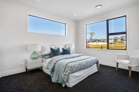 Photo of property in 2 Luff Place, Long Bay, Auckland, 0630