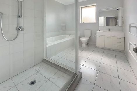 Photo of property in 17 Maurice Stanton Place, Shirley, Christchurch, 8052