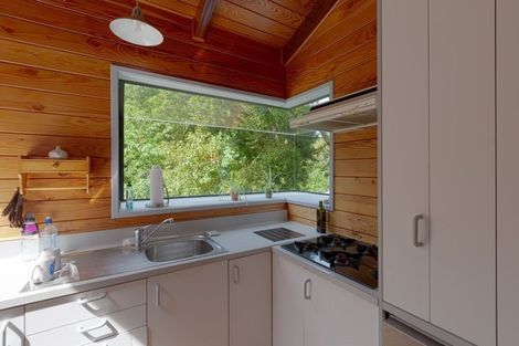 Photo of property in 12a Marina Grove, Frankleigh Park, New Plymouth, 4310