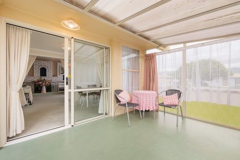 Photo of property in 8a Carisbrooke Street, Katikati, 3129