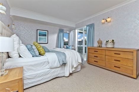 Photo of property in 2/5 Fenwick Avenue, Milford, Auckland, 0620