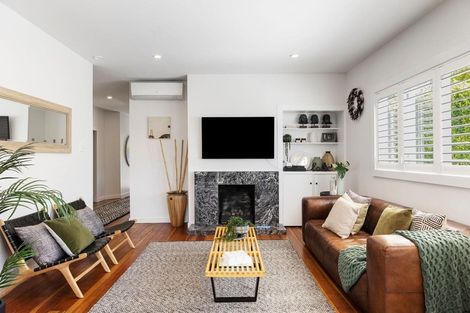 Photo of property in 21 Regina Street, Westmere, Auckland, 1022