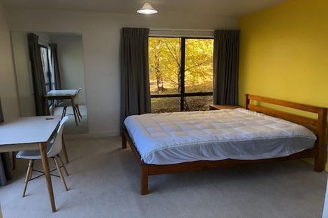 Photo of property in 60b Wynyard Crescent, Fernhill, Queenstown, 9300