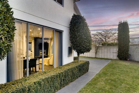 Photo of property in 1 Westpark Drive, Burnside, Christchurch, 8053