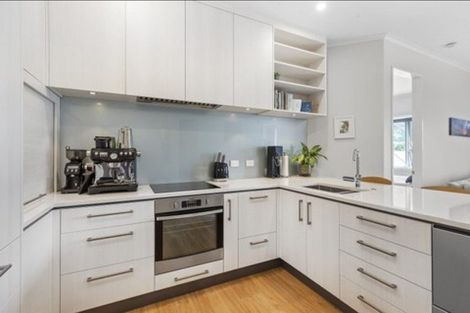 Photo of property in Stadium Garden Flats, 202/107 Thorndon Quay, Pipitea, Wellington, 6011