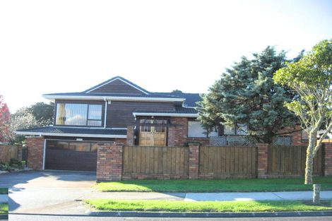 Photo of property in 16 Lemonwood Place, The Gardens, Auckland, 2105