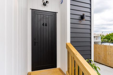 Photo of property in 4a Daphne Street, Kelston, Auckland, 0602