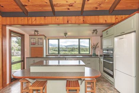 Photo of property in 382 Kimberley Road, Levin, 5571