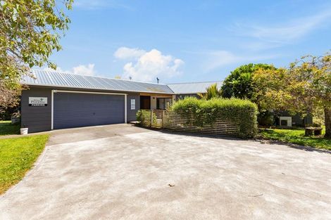 Photo of property in 14 Arthur Road, Paraite, New Plymouth, 4373