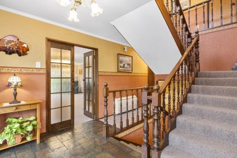 Photo of property in 89 Glenross Street, Glenross, Dunedin, 9011