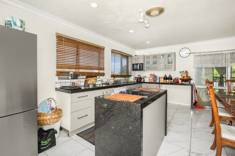 Photo of property in 10 Paul Place, Pakuranga, Auckland, 2010