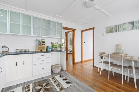 Photo of property in 102 Centennial Avenue, Waitara, 4320