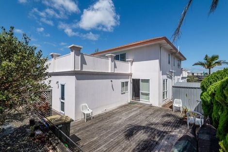 Photo of property in 36 Hugh Green Drive, Pinehill, Auckland, 0632