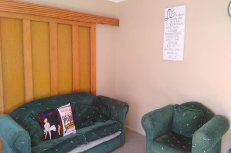 Photo of property in 14 Tavistock Street, Westown, New Plymouth, 4310