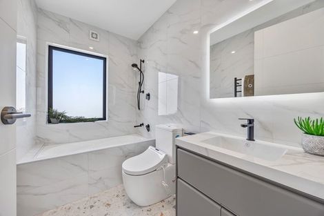 Photo of property in 4/3 Campbell Road, Takapuna, Auckland, 0622