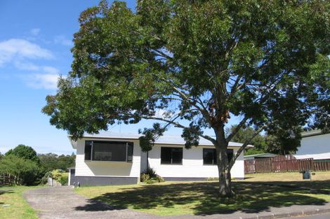 Photo of property in 17 Castleton Street, Birkdale, Auckland, 0626