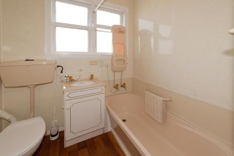 Photo of property in 5 Christian Street, Bryndwr, Christchurch, 8053