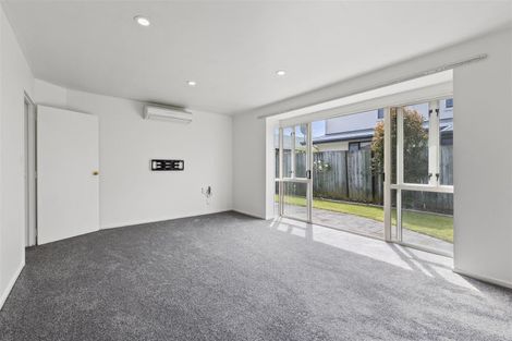 Photo of property in 2/51 Picton Avenue, Riccarton, Christchurch, 8011