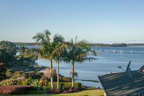 Photo of property in 1 Tinopai Drive, Omokoroa, 3114