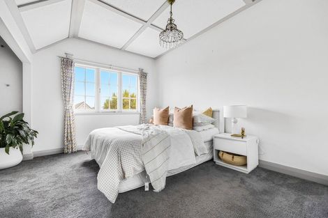 Photo of property in 203 Hurstmere Road, Takapuna, Auckland, 0622