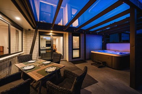 Photo of property in 7 Pike Place, Ferndale, New Plymouth, 4310