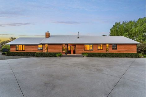 Photo of property in 2 Tamahunga Drive, Matakana, Warkworth, 0985