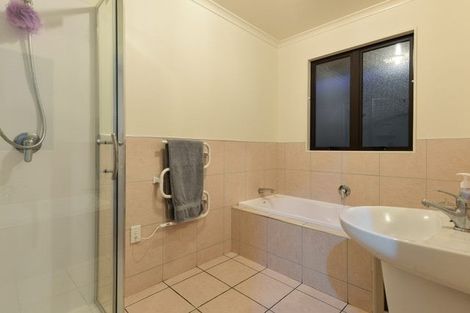 Photo of property in 1 Bayswater Court, Huntington, Hamilton, 3210