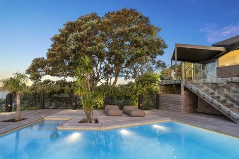 Photo of property in 86 Vipond Road, Stanmore Bay, Whangaparaoa, 0932