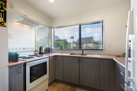 Photo of property in 10/18 Williams Road, Hobsonville, Auckland, 0618